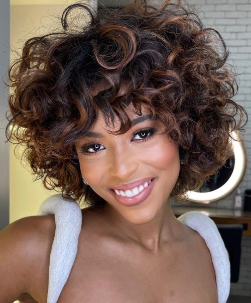 Voluminous Curly Cut