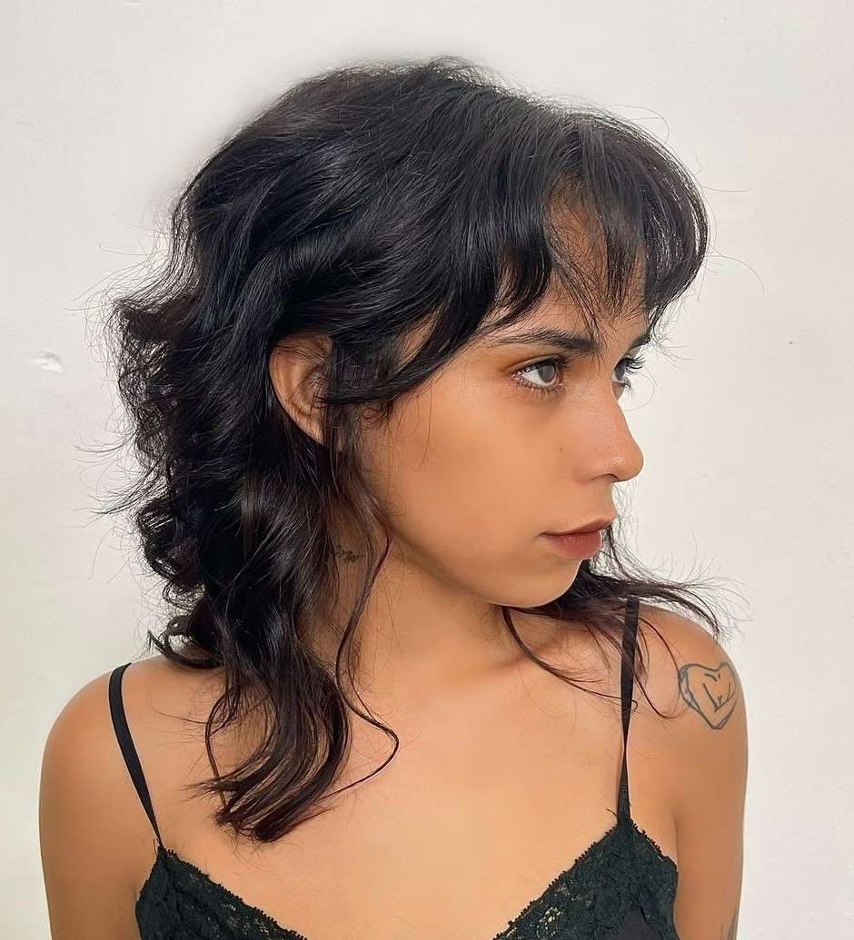 Wavy Hairstyle Wolf Cut Medium Wavy Hair