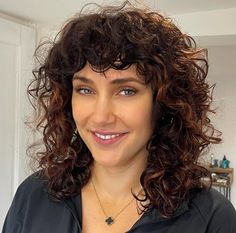 Curly Brown Hair with Highlights