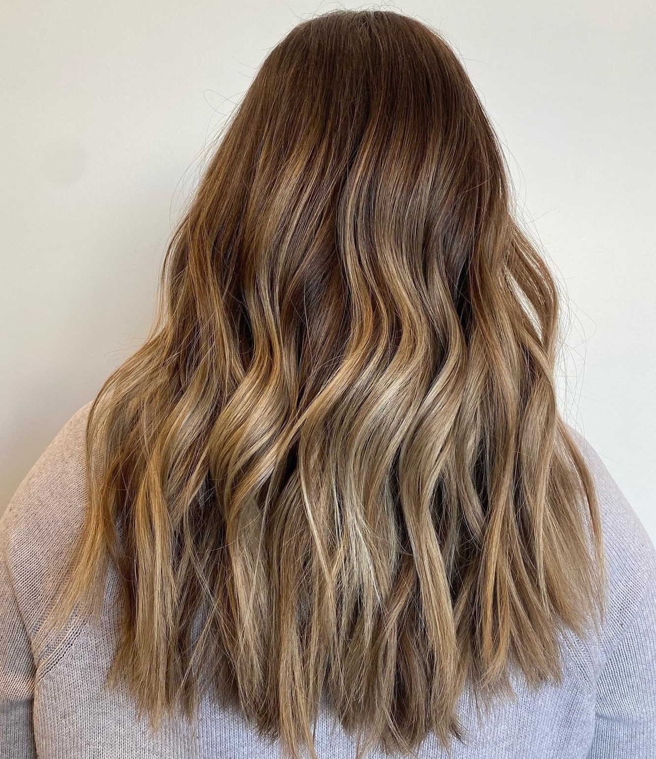 Root Balayage for Smooth Grow-Out