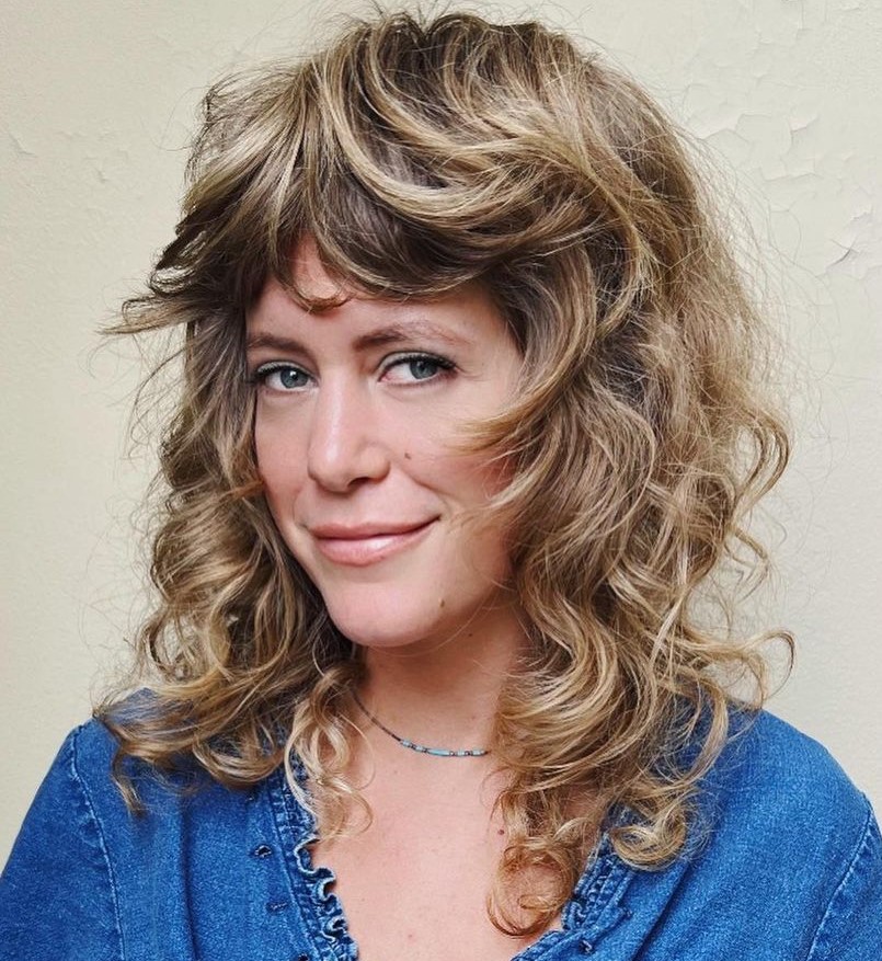 Medium Length Wolf Hairstyle with Full Bangs