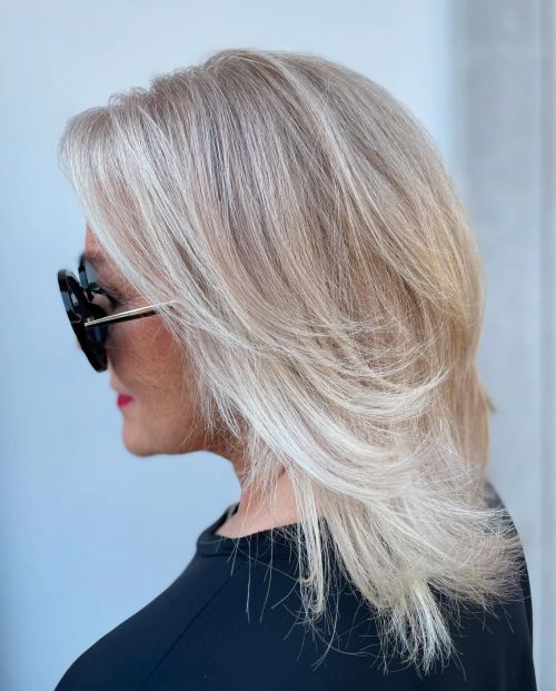 Medium Feathered Beige Blonde Shag